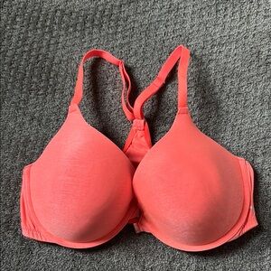 PINK Victoria's Secret Pink T-Shirt Bra with Molded Cups